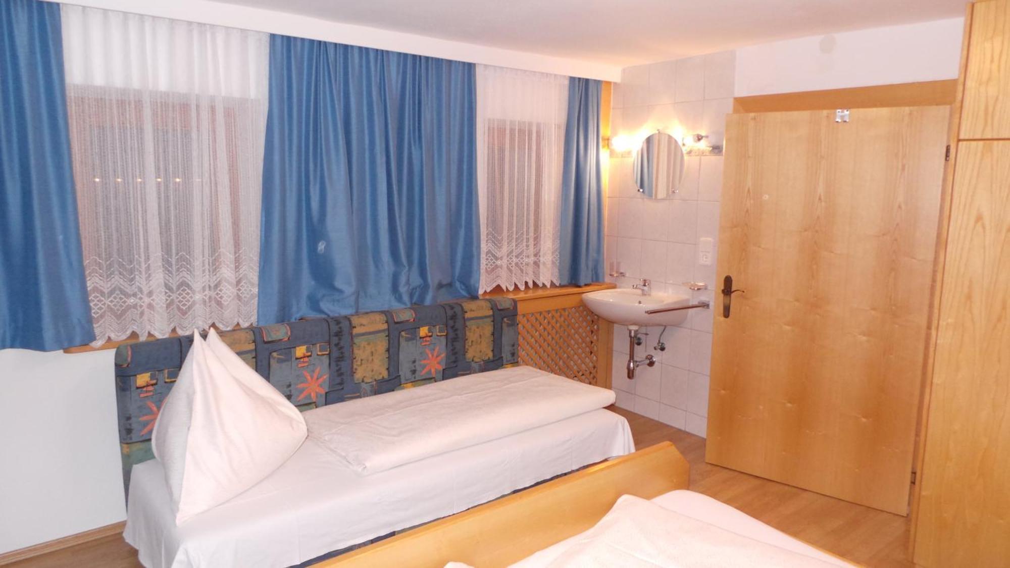 Haus Rainer Apartment Matrei in Osttirol Phòng bức ảnh